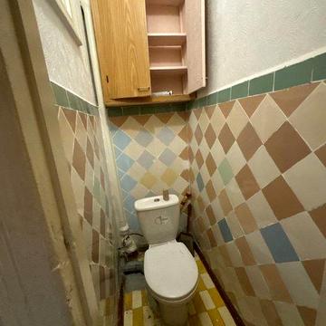 Пл. Вокзальна. 3-хкімнатна квартира (2 ізольовані).