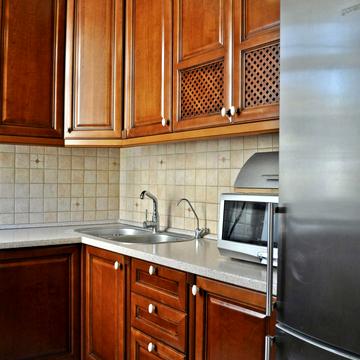 Гоголівська вул., 5