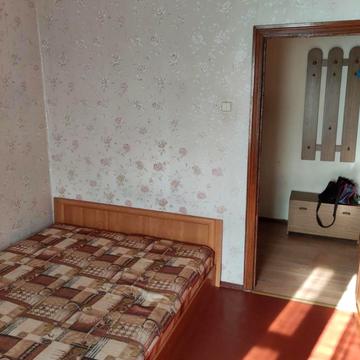 Срібнокільська вул., 8