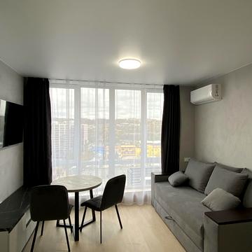 Набережна Перемоги вул., 40-Д