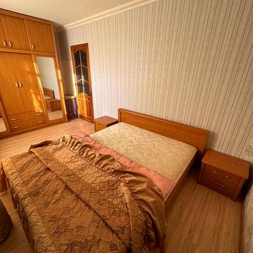 Богдана Хмельницького просп. (Героїв Сталінграда), 63