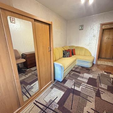 Івана Величковського вул., 36