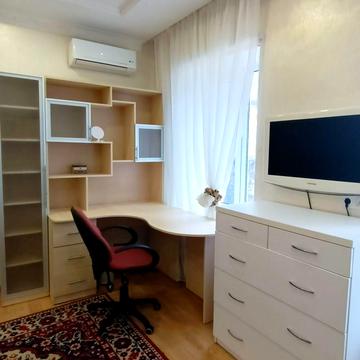 Новосельского, 20