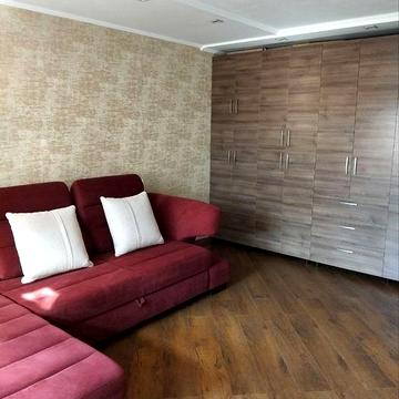 Продам 1-но кімнатну квартиру по вул. Українська