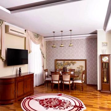 Предславинська вул., 24