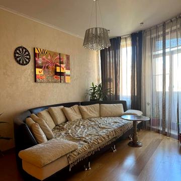 Тіниста вул., 9/12