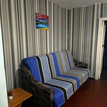 Продам 2 квартиру, район ЗНУ, ЗНТУ и КПУ.