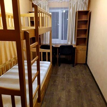 Довгострокова оренда 2к Квартира Братів Дужих (Комарова) вулиця