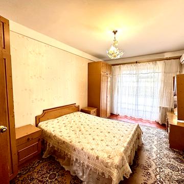 Лісовий просп., 12