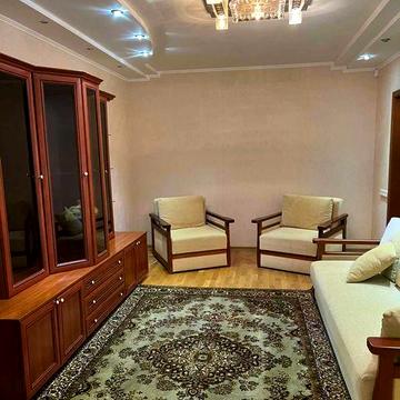 2 кімнатна , метро Осокорки-8хв. пішки, вул. Срібнокільська, 8