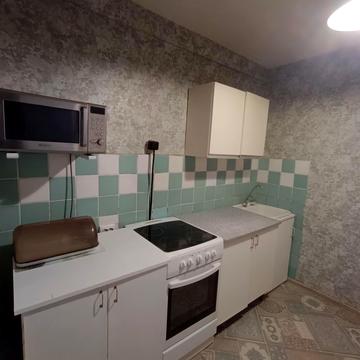 Академіка Заболотного вул., 126