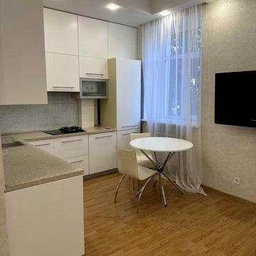 Оренда квартири Парк Шевченко 2 кімнати з видом на Собор