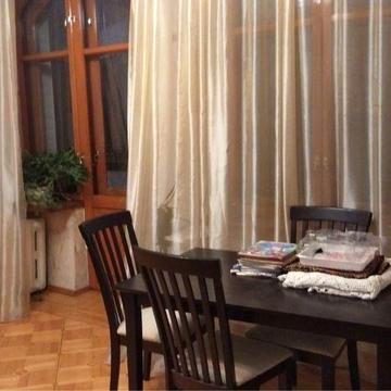 Сдам СВОЮ  2к. квартиру возле метро Защитников Украины