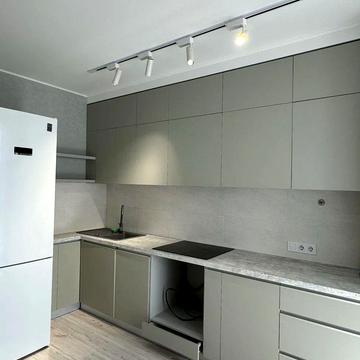 Гвардейцев Широнинцев, 72