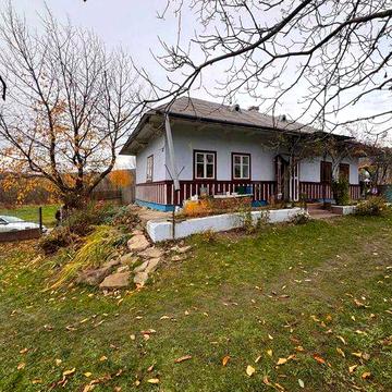 Продаж старовинного будинку в селі Васловівці, 18 км до Чернівців