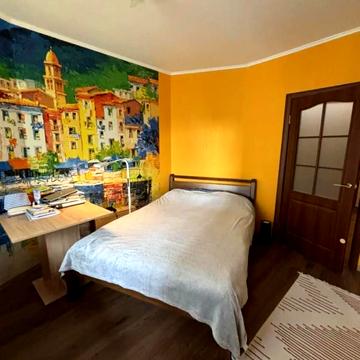 Єлизавети Чавдар вул., 28