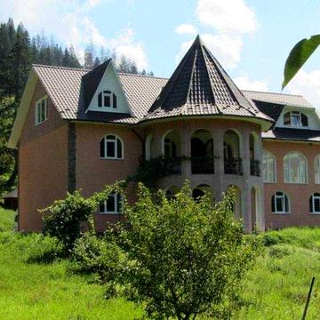 Продається унікальний комплекс в Карпатах