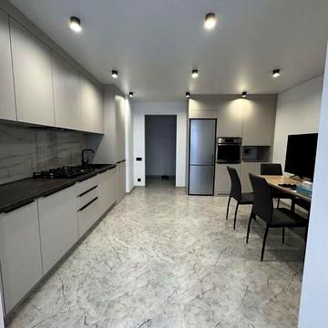 Довгострокова оренда 3к Квартира Глинянський Тракт вулиця