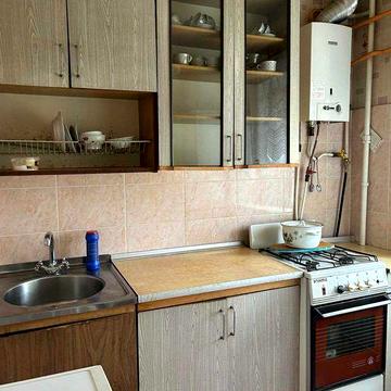 Продам 2 кімнатну квартиру вул. Василя Барки 8, Соломянський район