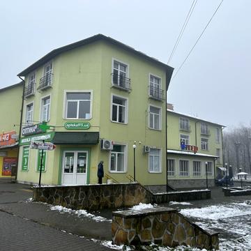 Украінська, 8