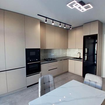 Олександра Довженка вул., 31