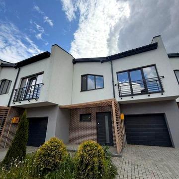 Таунхаус на Галицькому перехресті з гаражем, вже збудований