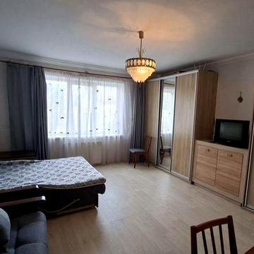 Оренда будинку. Тисмениця. Комунікації. Індивідуальне. Меблі.