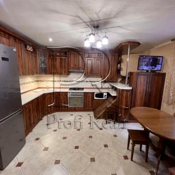 Артема Максюка вул. (Жовтнева)