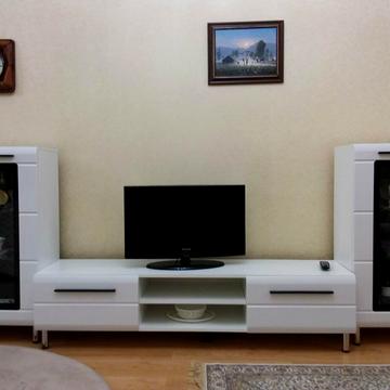 Середньофонтанська вул., 10