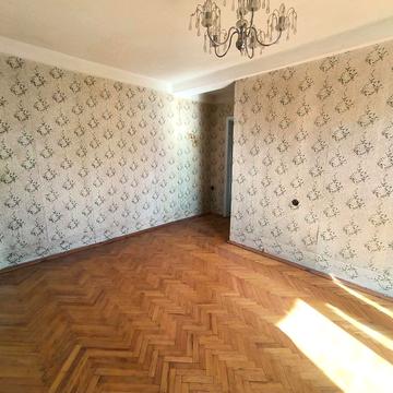 Павла Тичини просп., 12-Б