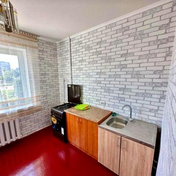 Готова до заселення 1-на квартира Центр міста поверх 3