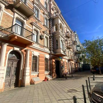 Центр Софиевская 3к с авторским ремонтом