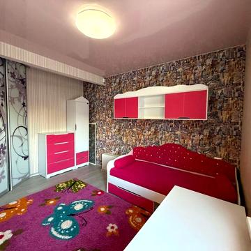 Продаж 3 кімнатної квартири на Жадова 21