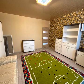 Продаж 3 кімнатної квартири на Жадова 21