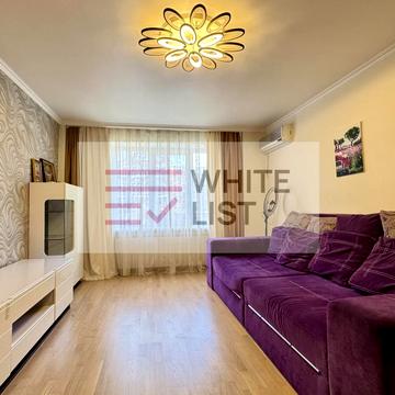 Комарова, 40