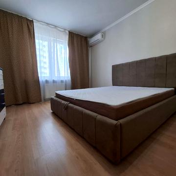 Михайла Донця вул., 2-Б