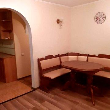 2 кімнатна, нас. пункт Стоянка, 10 км до метро Житомирська, власник