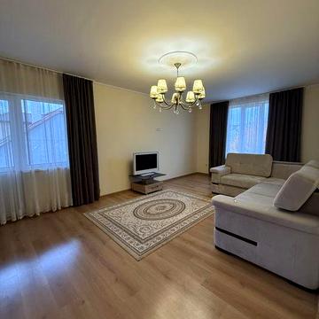 Продаж великої трикімнатної! Дастор