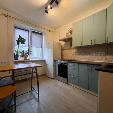 Зеленого Клину вул. (Уссурійська), 1/9