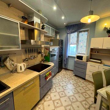 2 кімнатна квартира по вул. А. Ахматової 13 д.  Позняки