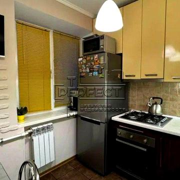 Продаж 2 к квартири Єреванська 23 / Ереванская 23