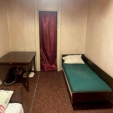 Квартира 2 х комнатна по вул.Бригади Хартія 23,перший поверх