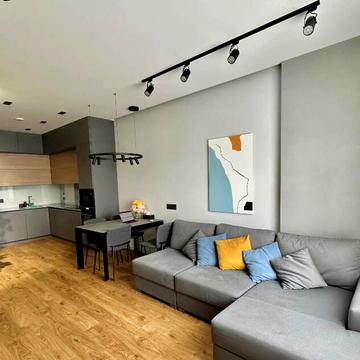 Кулишівська вул. (Сергія Лазо), 18