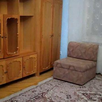 Оренда будинку 3 кімнатного будинку з подвір‘ям по вул Вакарова