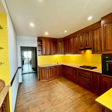 Оренда 3 кім.. двох-рівневої новобудови вул. Сухомлинського м.Винники