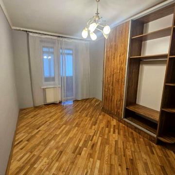 Продаж 2кім квартири