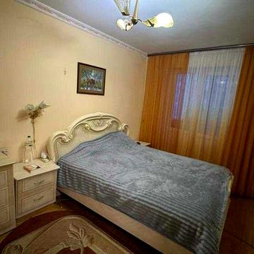 Здам 2 кім на Набережній з газовим опаленням