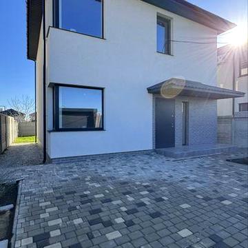 Останній будинку по вигідній ціні, Червоний Хутір