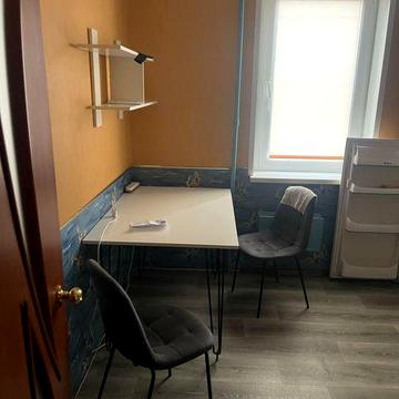 Здам в дострокову  аренду двокімнатну квартиру .