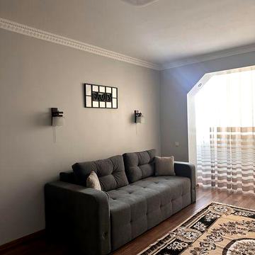 Оренда 1-кімн квартири довгострокова вул. Конякіна